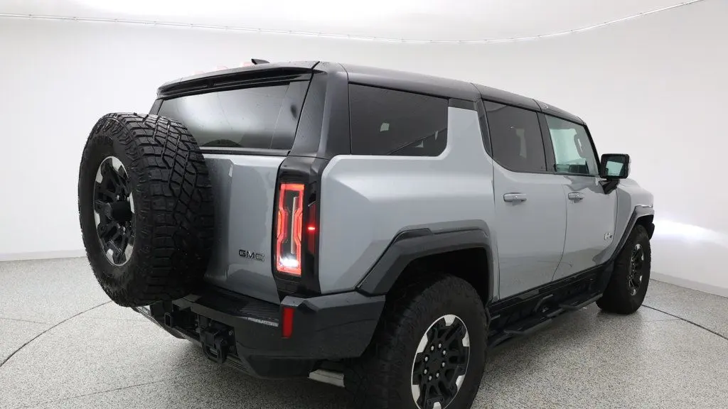 2024 GMC HUMMER EV SUV 2X