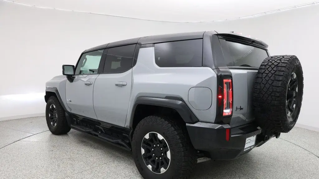 2024 GMC HUMMER EV SUV 2X