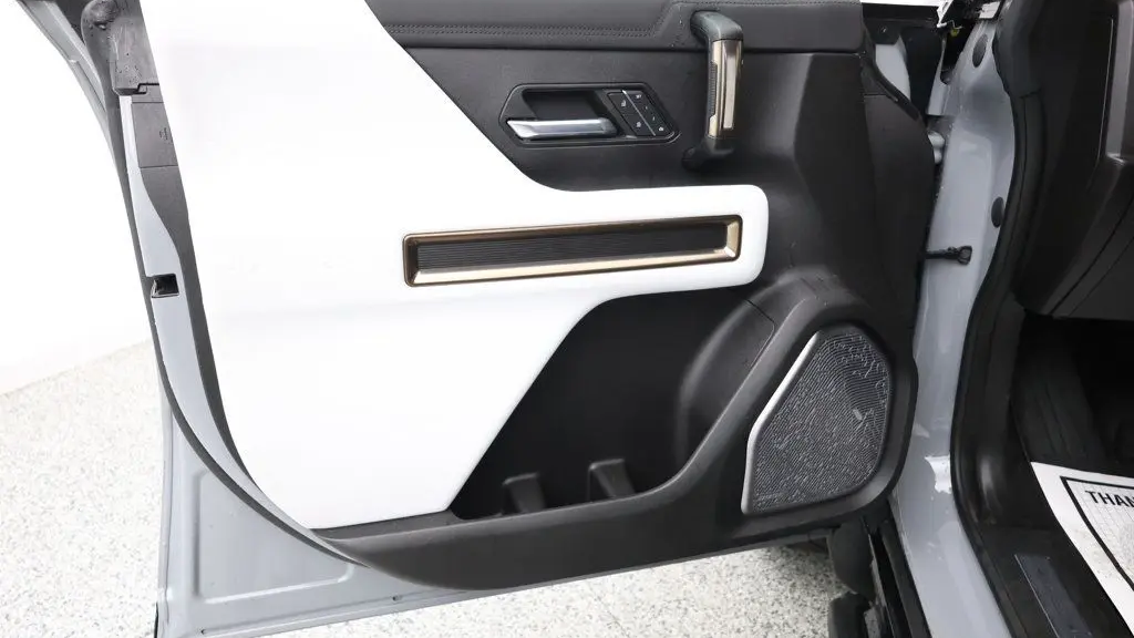 2024 GMC HUMMER EV SUV 2X