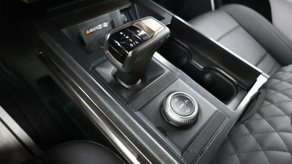 2024 GMC HUMMER EV SUV 2X