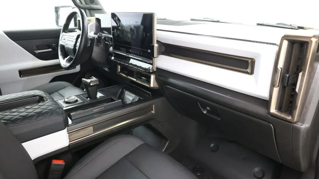 2024 GMC HUMMER EV SUV 2X