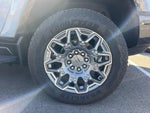 2024 Hummer EV SUV Thumbnail 4