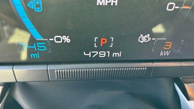 2024 GMC HUMMER EV SUV 3X