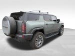2024 Hummer EV SUV Thumbnail 10