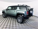 2024 Hummer EV SUV Thumbnail 5