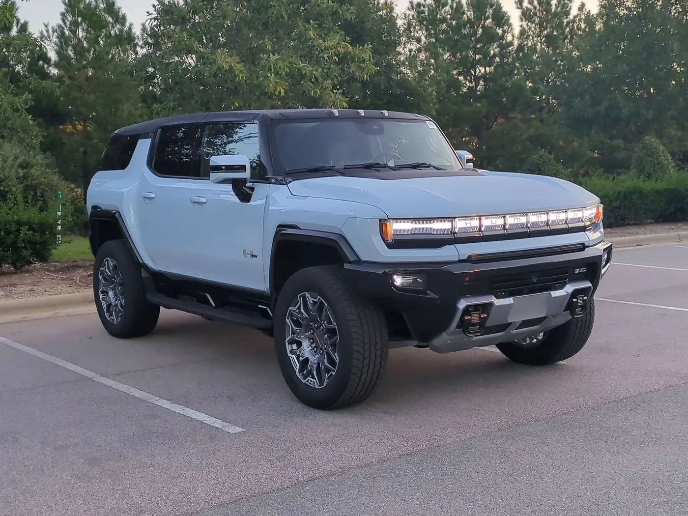 2025 GMC Hummer Ev Suv - $69,737