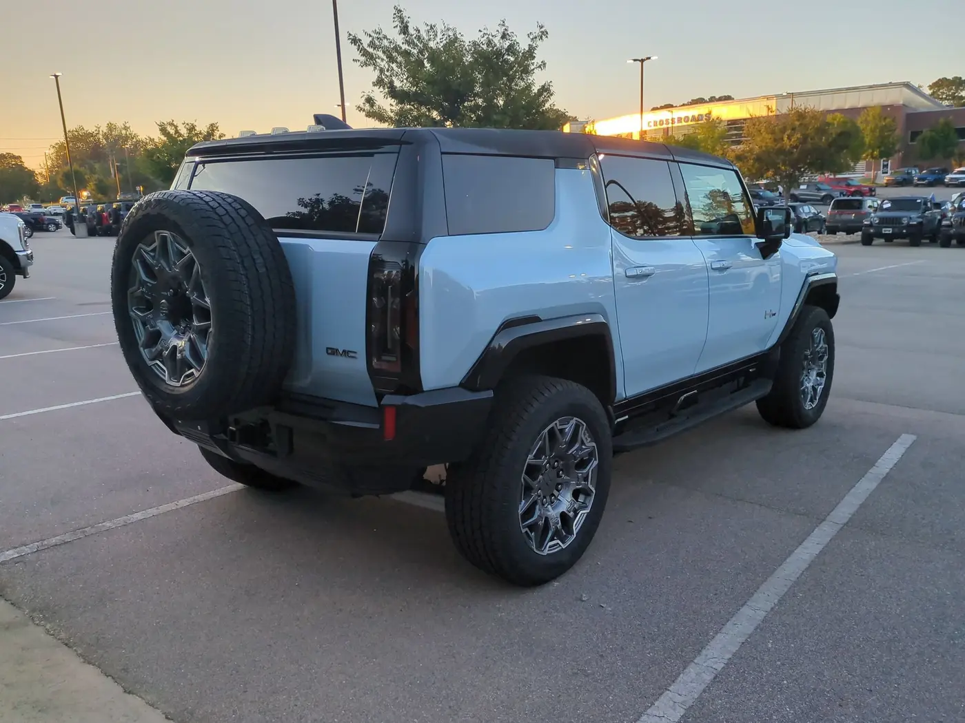 2025 GMC Hummer Ev Suv - $69,737