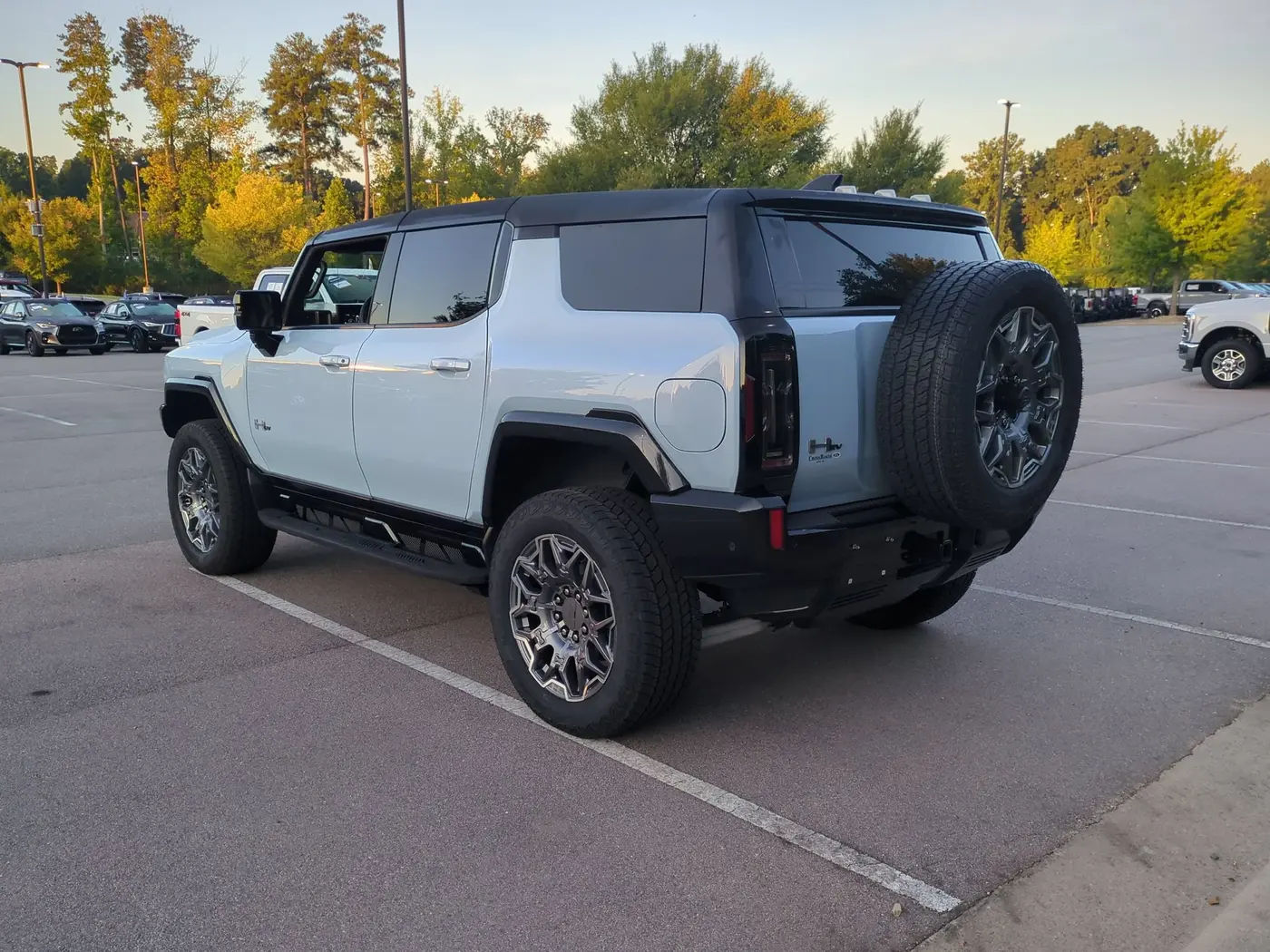 2025 GMC Hummer Ev Suv - $69,737