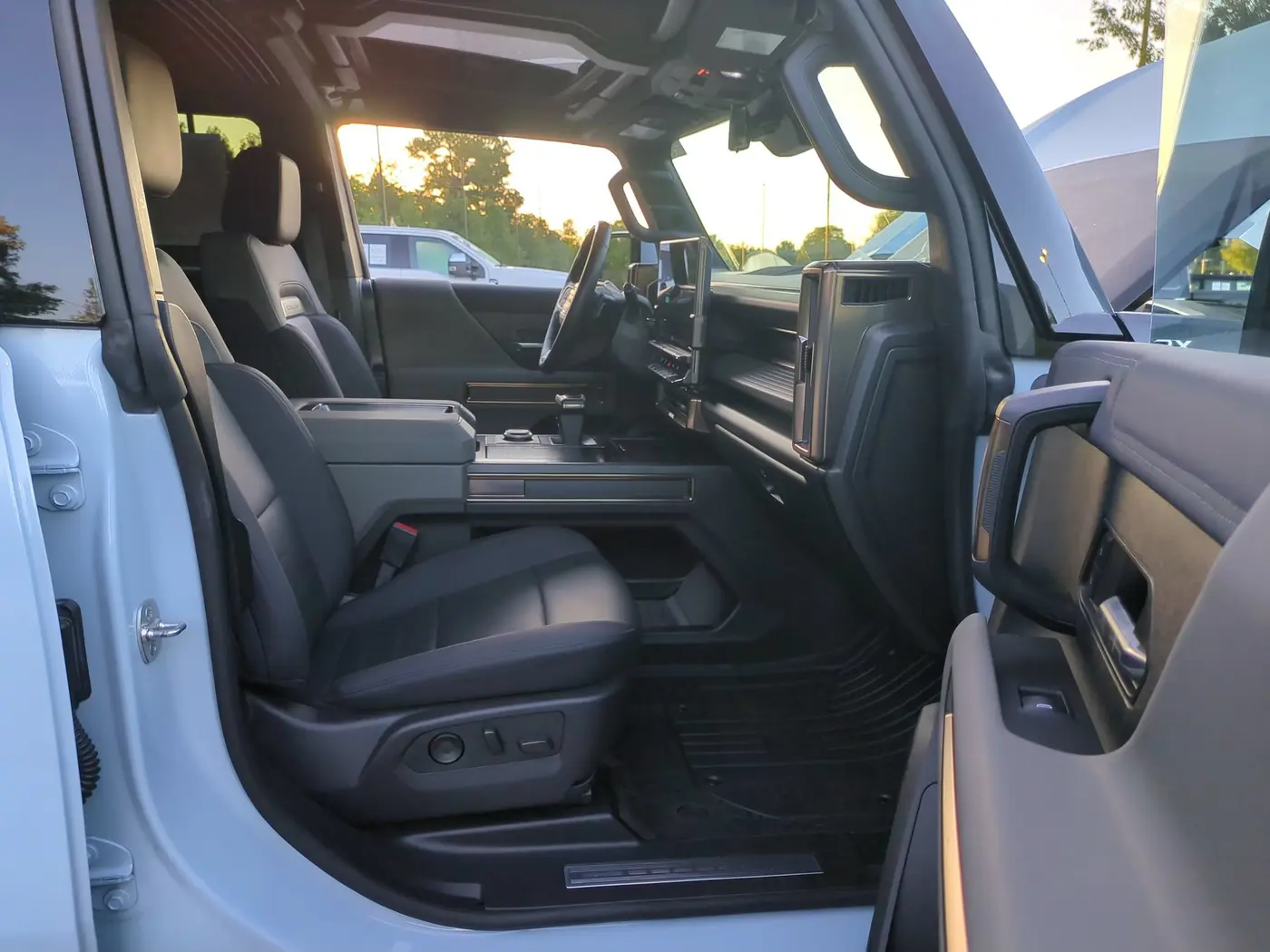 2025 GMC Hummer Ev Suv - $69,737