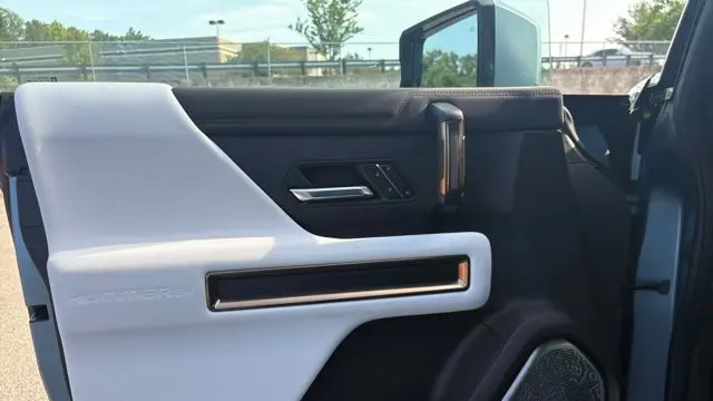 2024 GMC HUMMER EV SUV 3X
