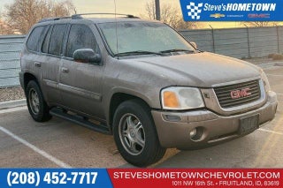 2003 GMC Envoy with Sandalwood Metallic Exterior