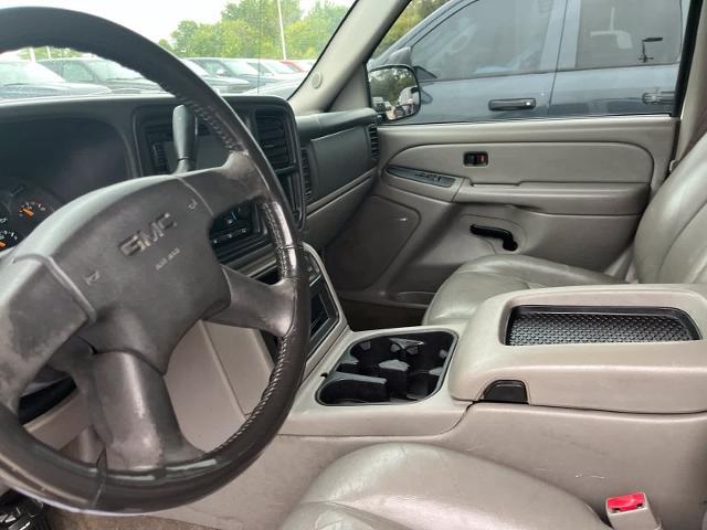2004 GMC Yukon - $2,780