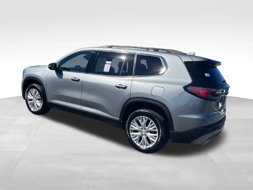 2026 GMC Acadia - $39,400