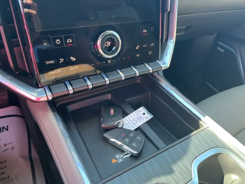 2026 GMC Acadia - $39,400
