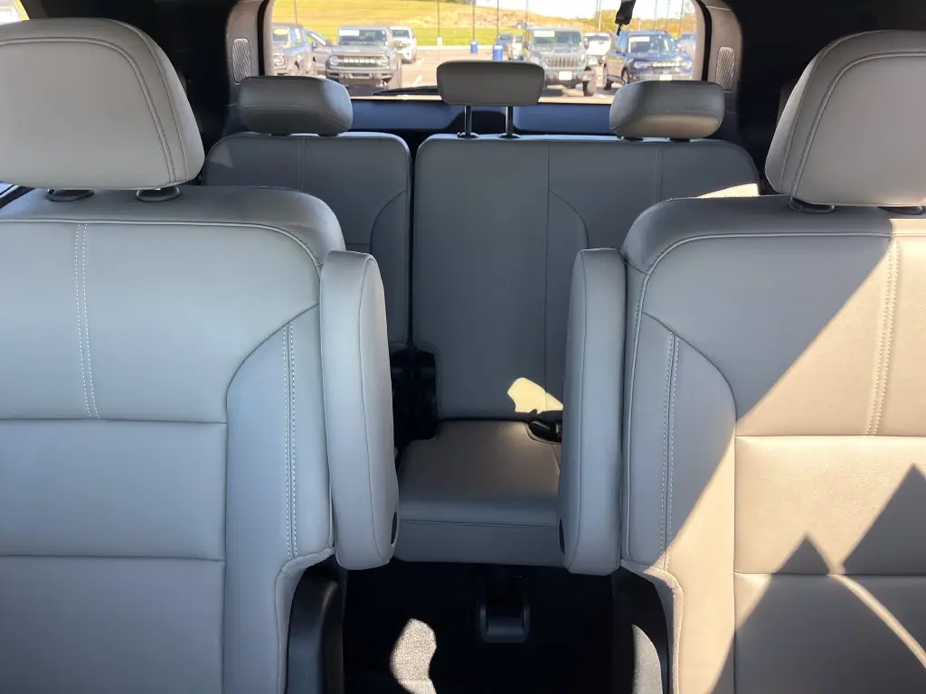 2026 GMC Acadia - $39,400