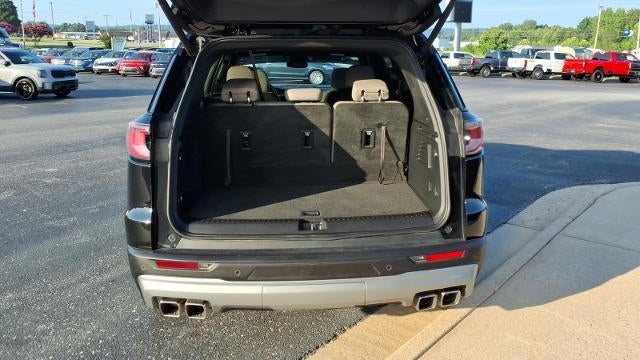 2024 GMC Acadia Elevation