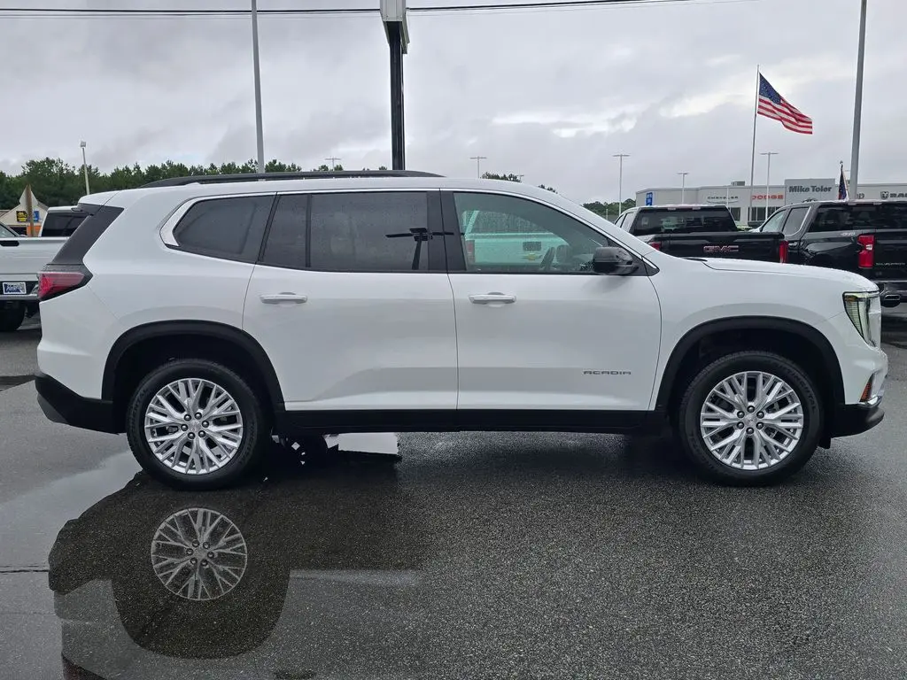 2026 GMC Acadia - $41,872