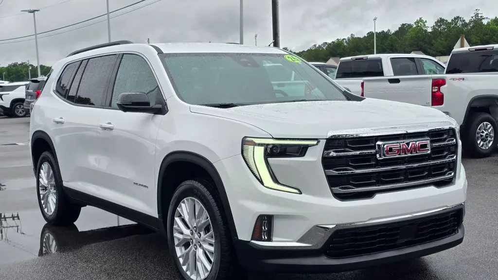 2026 GMC Acadia Elevation