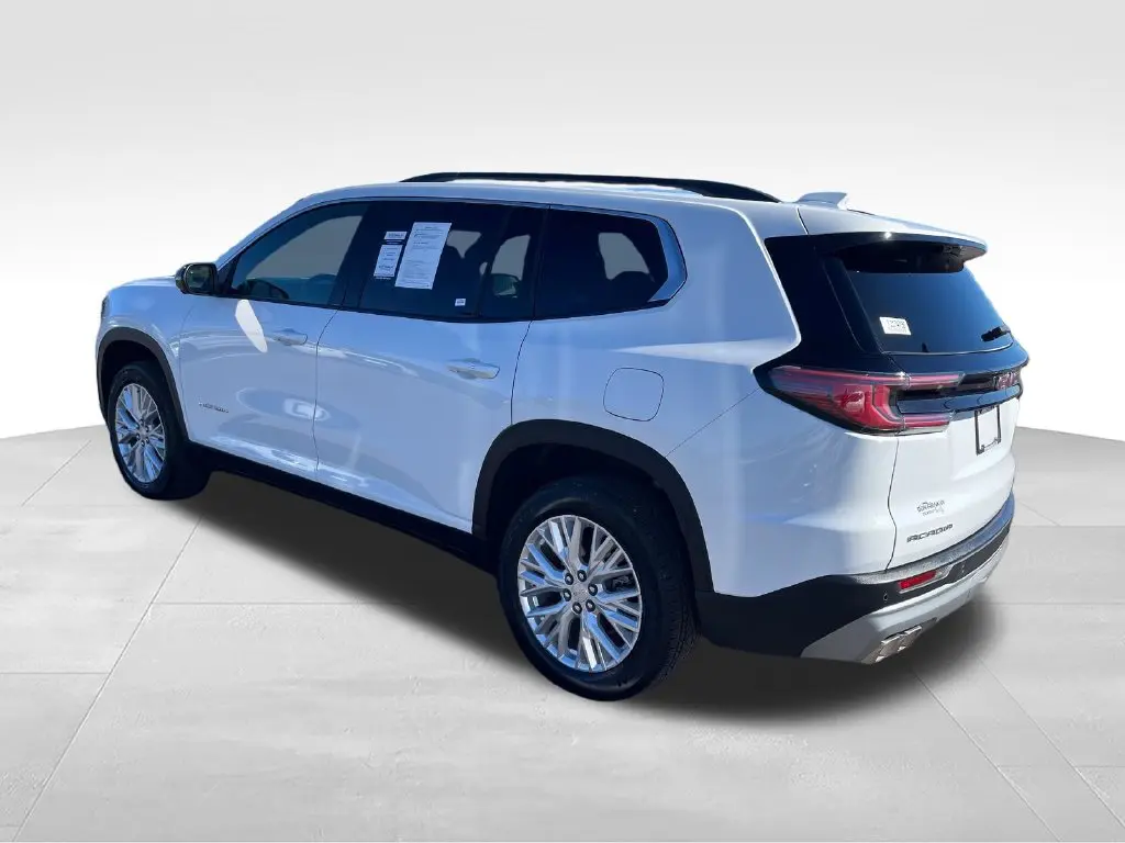 2026 GMC Acadia - $40,400