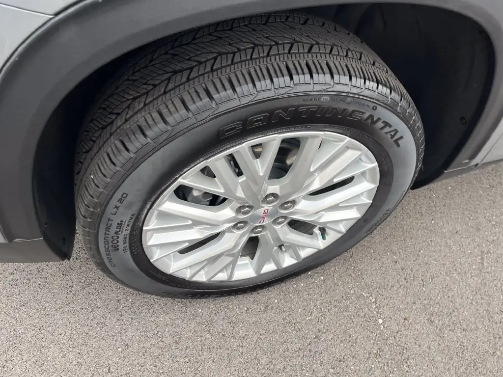 2026 GMC Acadia - $40,400