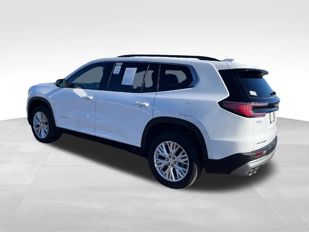 2026 GMC Acadia - $40,400