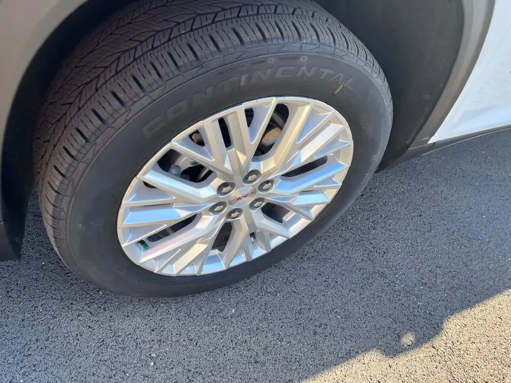 2026 GMC Acadia - $40,400
