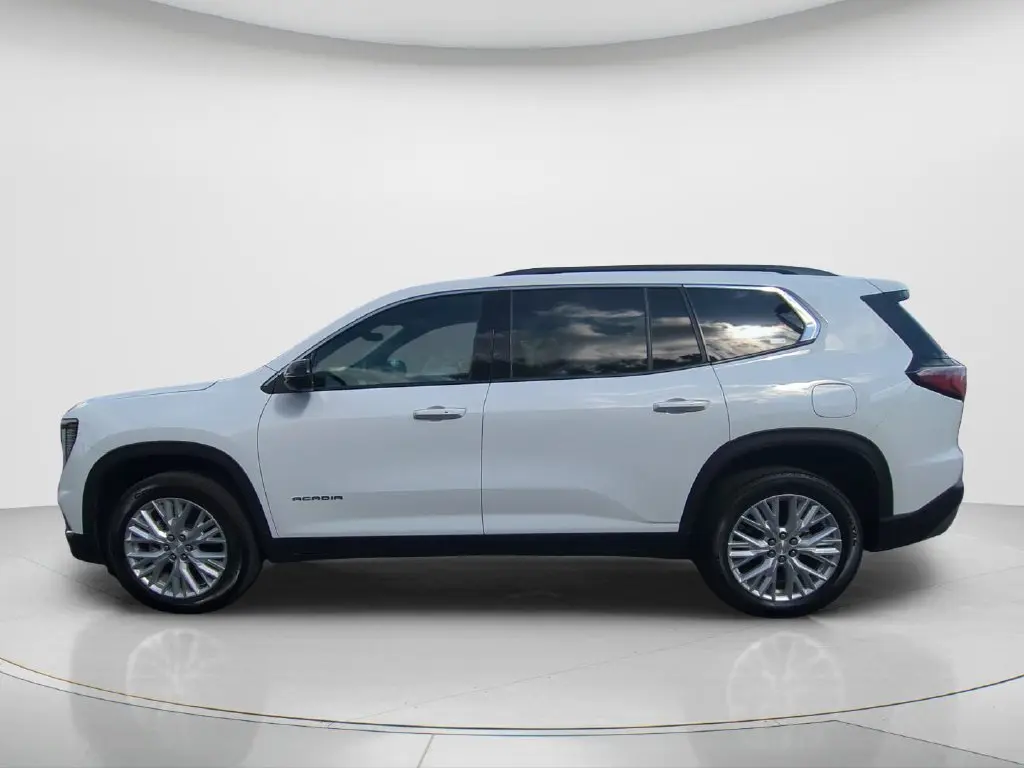2026 GMC Acadia - $37,999