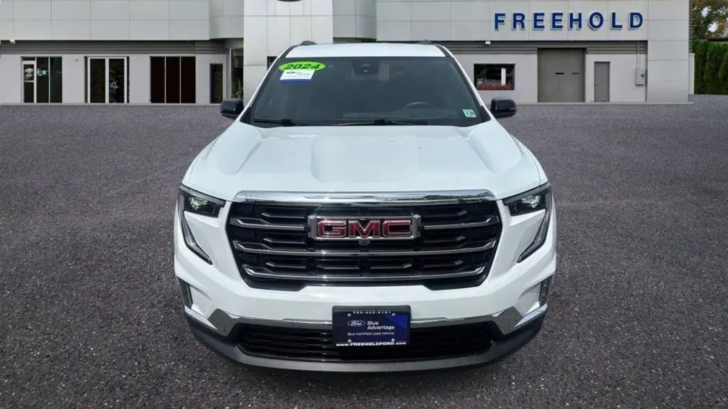 2024 GMC Acadia Elevation