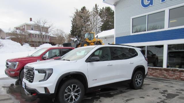 2024 GMC Acadia AT4