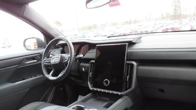2024 GMC Acadia AT4