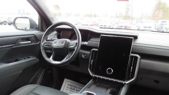 2024 GMC Acadia AT4
