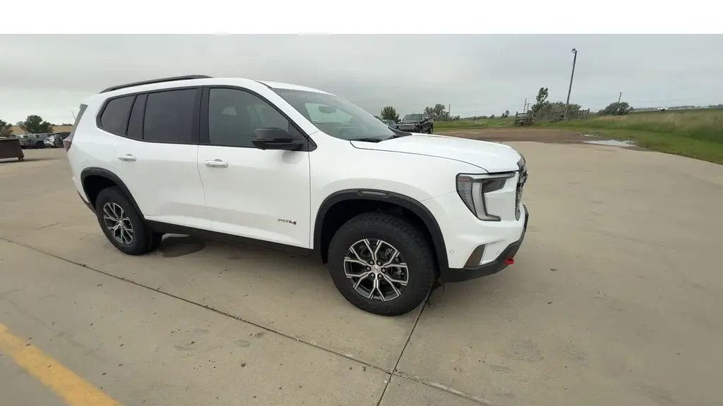 2026 GMC Acadia AT4
