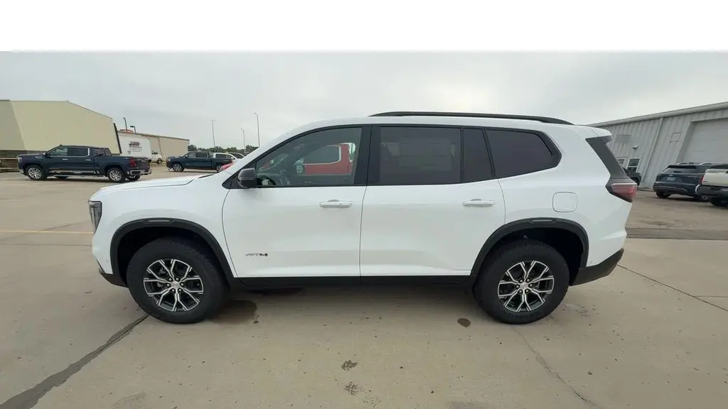 2026 GMC Acadia AT4