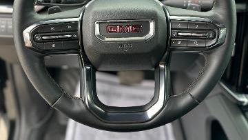 2024 GMC Acadia AT4