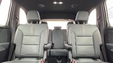 2024 GMC Acadia AT4