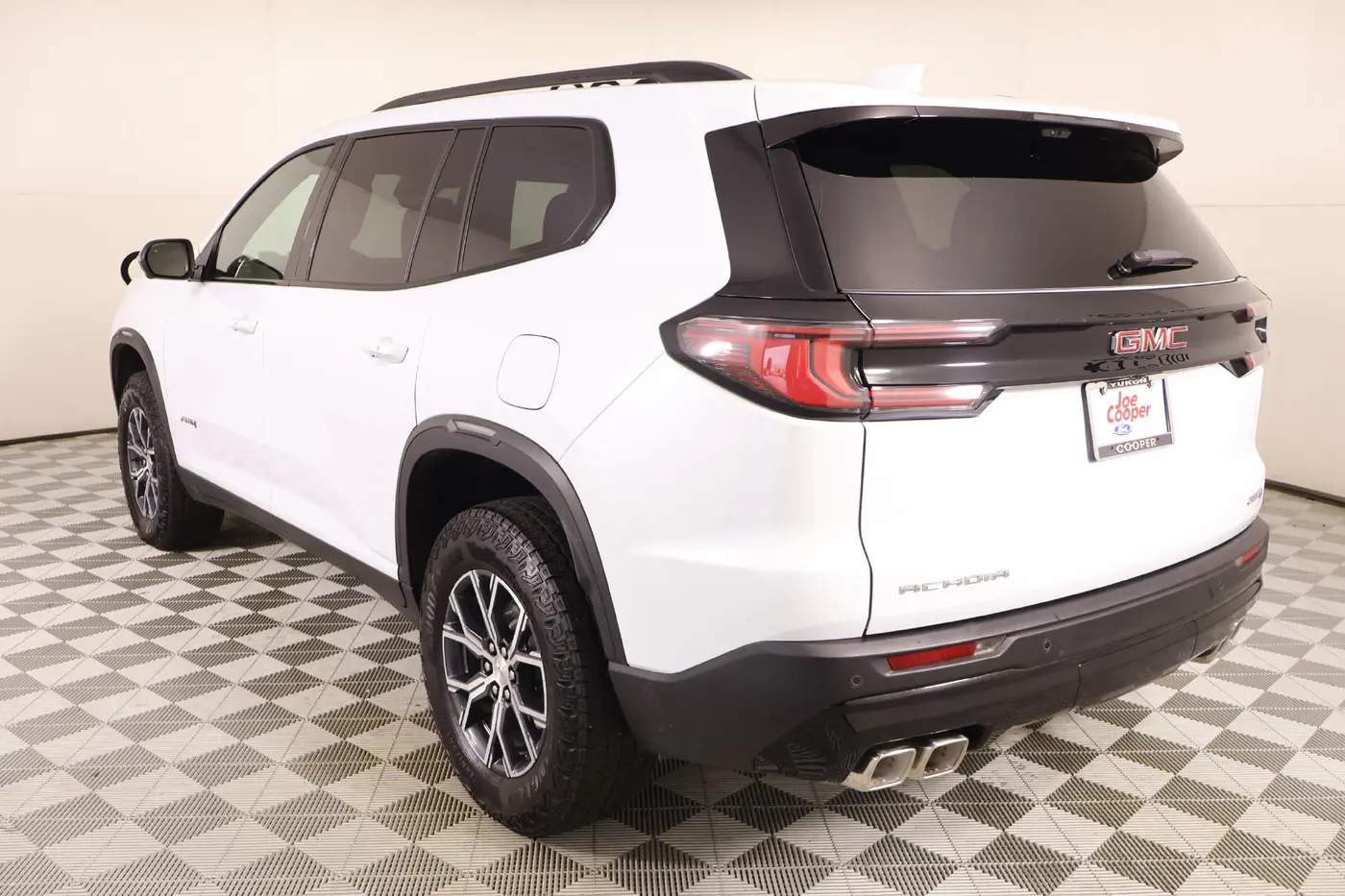 2026 GMC Acadia - $48,327