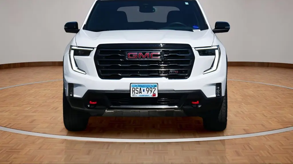 2025 GMC Acadia AT4