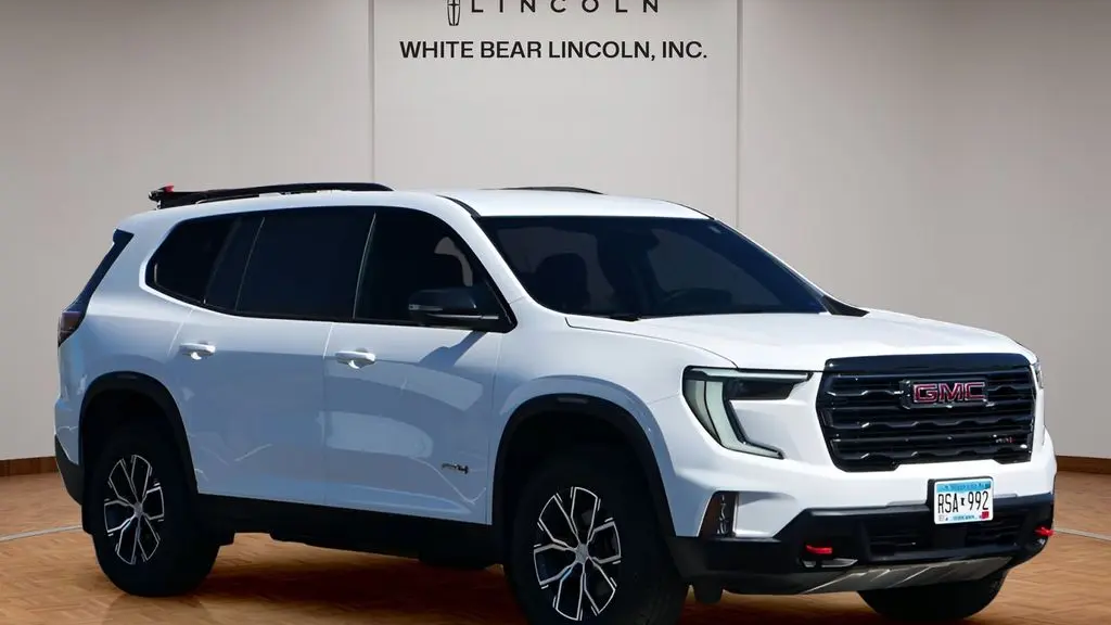2025 GMC Acadia AT4