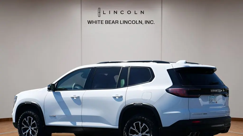 2025 GMC Acadia AT4