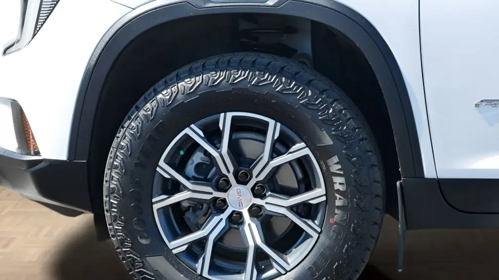 2025 GMC Acadia AT4