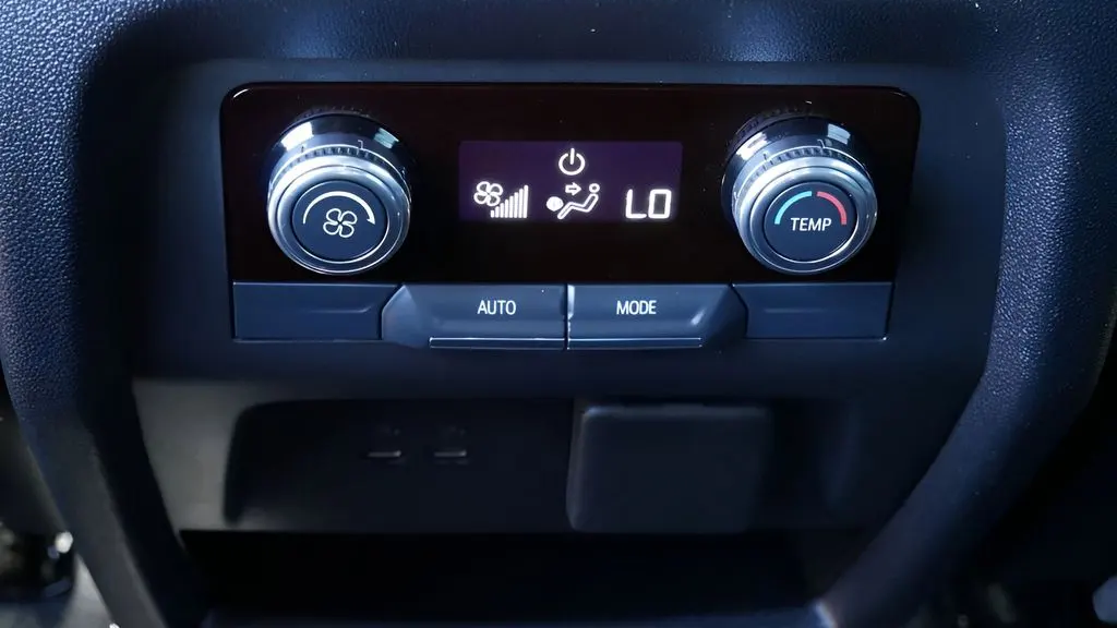 2025 GMC Acadia AT4