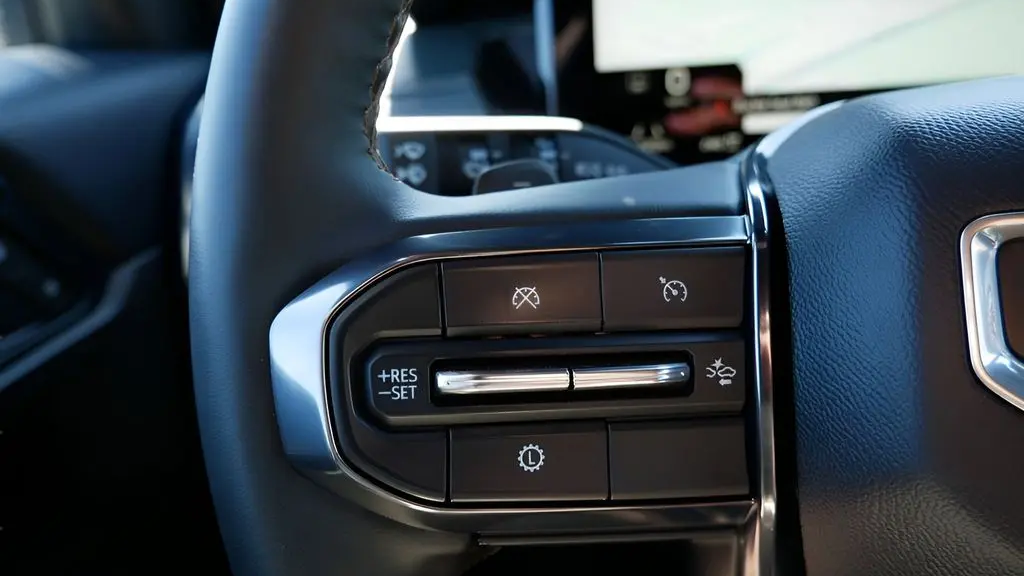 2025 GMC Acadia AT4