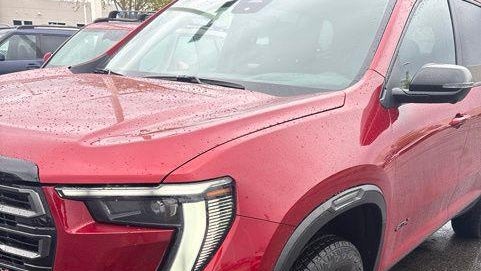 2025 GMC Acadia AT4