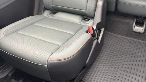 2025 GMC Acadia AT4