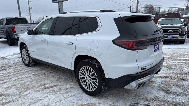 2024 GMC Acadia Denali