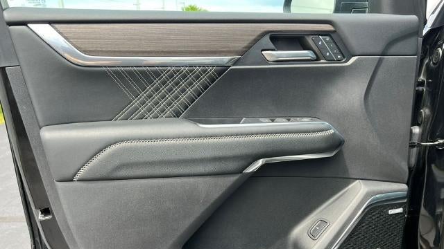 2024 GMC Acadia Denali