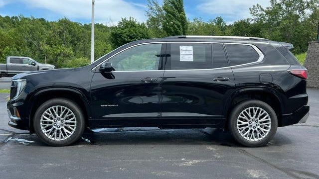 2024 GMC Acadia Denali