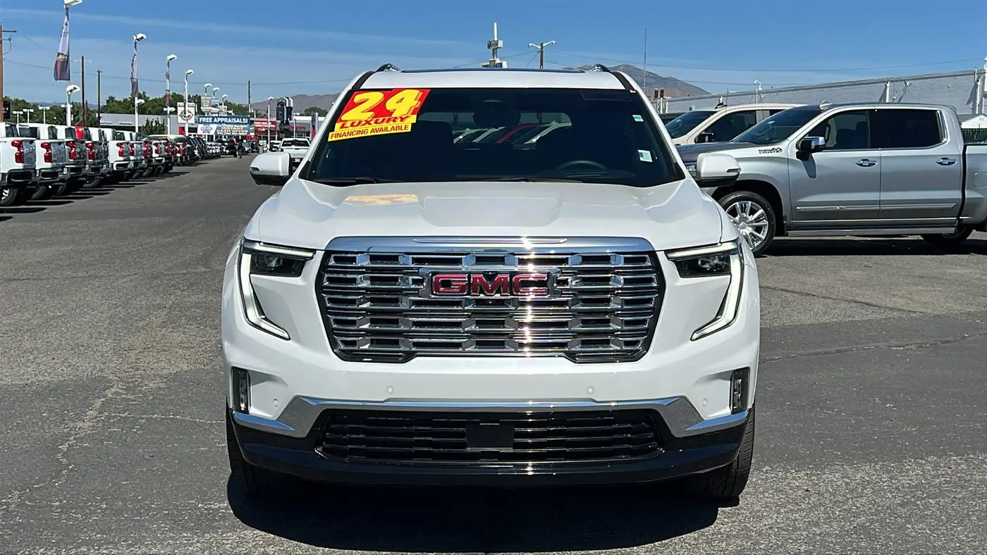 2024 GMC Acadia Denali