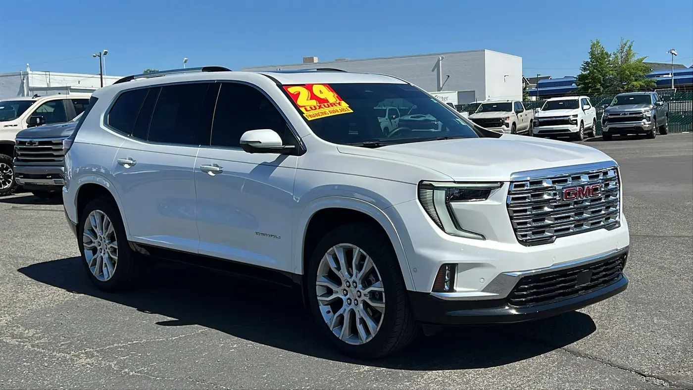 2024 GMC Acadia Denali