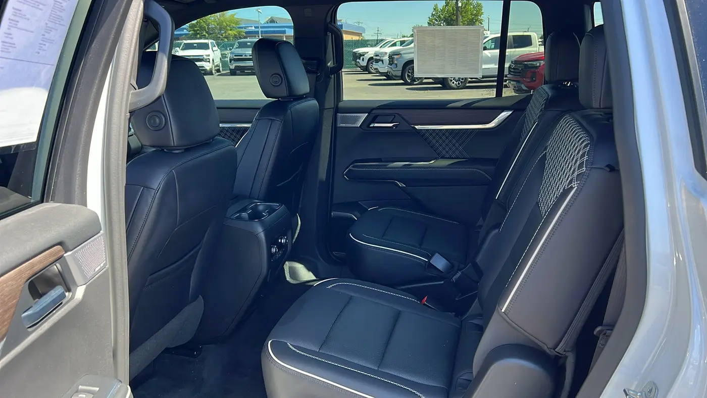 2024 GMC Acadia Denali
